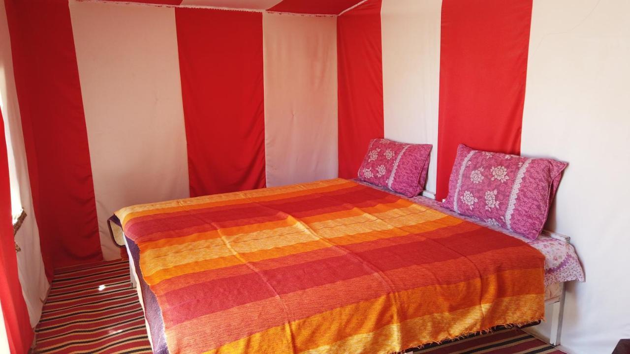 Camp Sahara Dunes Hotel M'Hamid Exterior photo