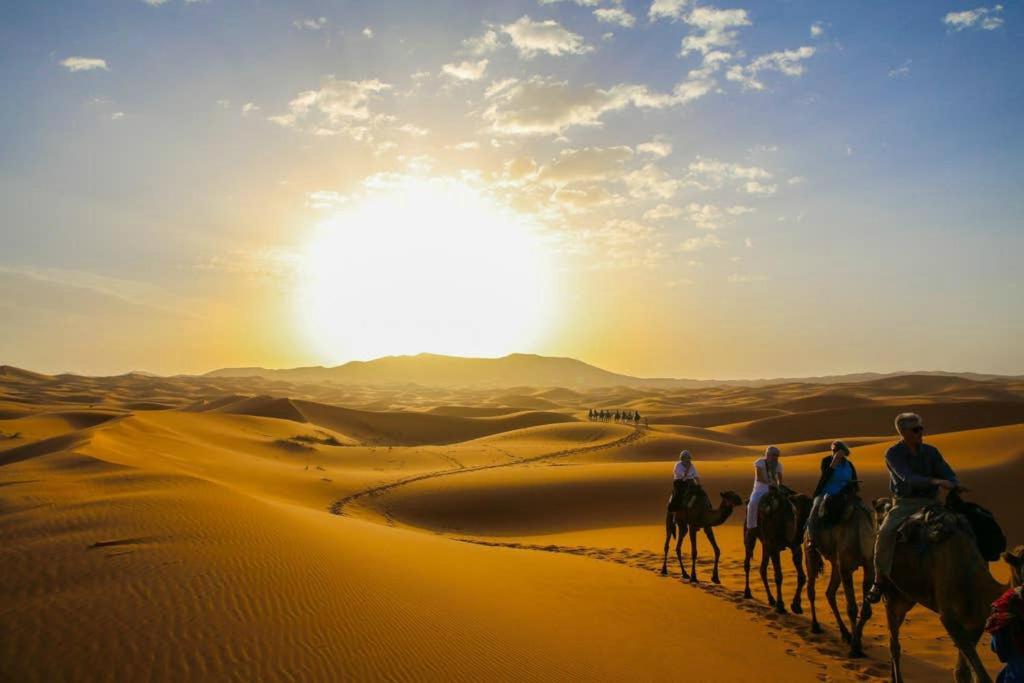 Camp Sahara Dunes Hotel M'Hamid Exterior photo
